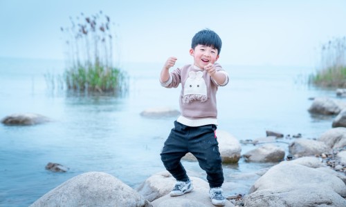小孩做雾化视频全过程-小孩做雾化怎么用药网小孩做雾化视频全过程知识网站,分享小孩做雾化怎么用药水大全